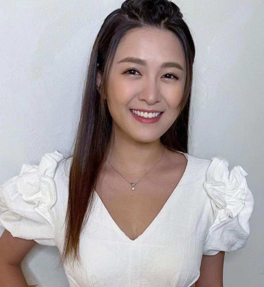 耿耿于怀？TVB力捧小花疑似未忘富贵前任，重提剪短头发被人嫌弃