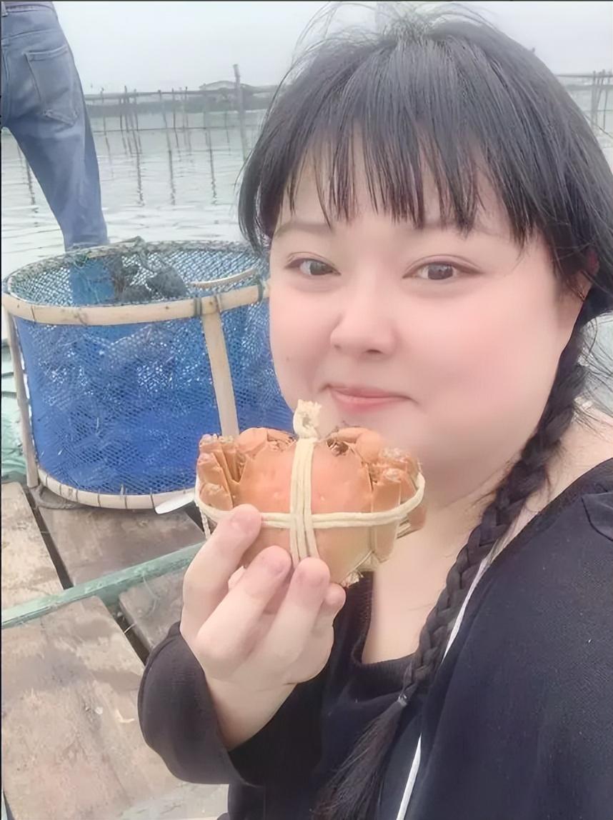 TVB女星曝光国外10万尺豪宅，承认自己是富婆，37年未谈过恋爱