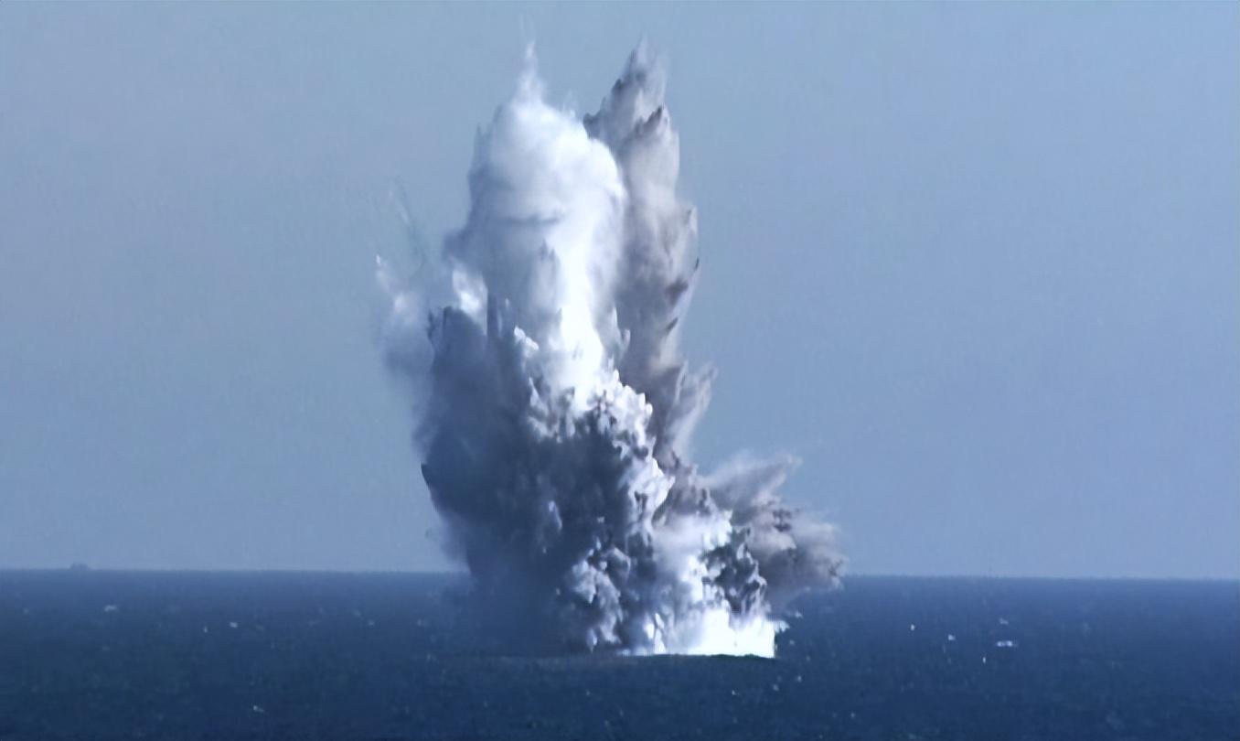 朝军核鱼雷潜入日本海，隐藏3天才爆炸，一旦命中将引发核海啸