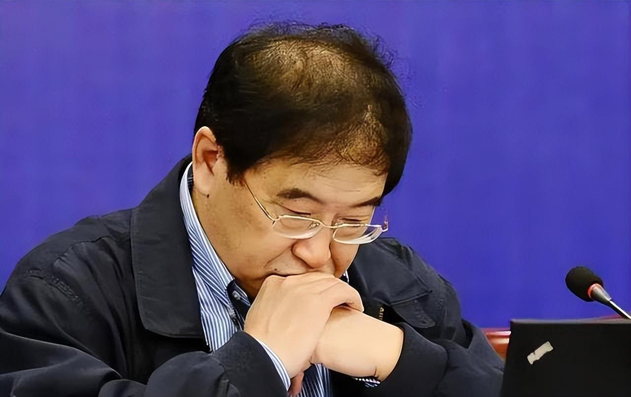 足坛3消息：曝蔡振华前任失联，中超3老总疑被查，曝李铁宣判日期