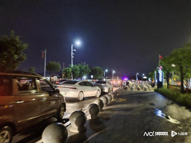 暗访高铁潮汕站：有黑车坐地起价，部分出租车拒载